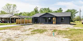 1045 Jackson St N Gallery 1