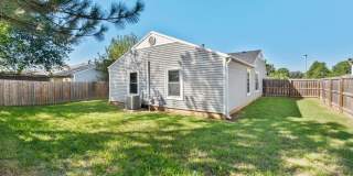 Great Location - 3/2 close to Downtown Bentonville! Gallery 26