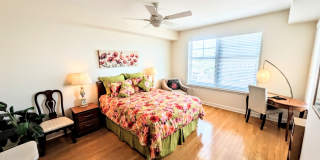 SHORT TERM TURNKEY FURNISHED DOWNTOWN AT THE RENAISSANCE Gallery 12
