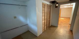 Four Bedroom Two Bath House - Great Location! Gallery 22