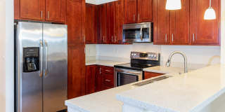 2bd, 2.5 bath, 1car garage w parking in driveway Gallery 1