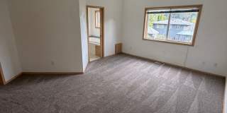 Beautiful Single Family Home In Beaverton  Showings Start 7/6 Gallery 10