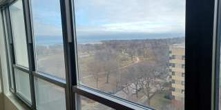 5100 N Marine Drive Gallery 10