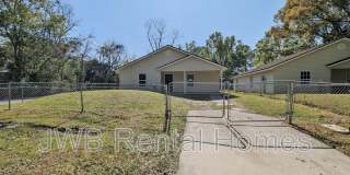 5202 Potomac Ave Gallery 1