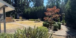 Spacious 4-Bedroom Home Plus Large Bonus Space – West Slope Vista Hills Gallery 38