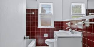 $1600 3 bedroom Redford bungalow Gallery 16