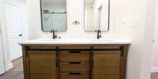 Charming 4 beds 3 baths in Cleveland! Gallery 8