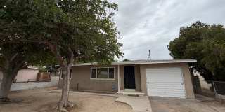 4 Bedroom 2 Bathroom House with Fenced Yard & 1 Car Garage 4 Bedroom 2 Bathroom House with Fenced Yard & 1 Car Garage Gallery 4