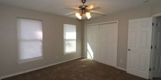 Remodeled Duplex Rent ready! Gallery 14