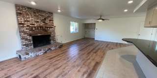 Spacious three bedroom home in desirable Windsor neighborhood! Gallery 13