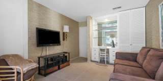 175 Gran Via Gallery 27