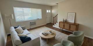 Updated 2-Bedroom Townhouse Near Mott Park Gallery 1