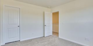 323 Suncrest Court Gallery 24