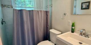 Fully furnished 1/1 Apartment Old NE Gallery 23