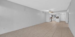 118 S Halifax Avenue Gallery 11