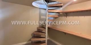 Exceptional South Beacon Hill 3 BD 2 BA! Huge Deck! Gallery 28