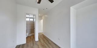 AMAZING NEW CONSTRUCTION UNIT NEAR DOWNTOWN Gallery 14