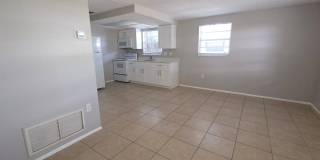 Move‑in‑ready 1 bedroom, 1 bathroom residence located in the heart of Nokomis. Gallery 1