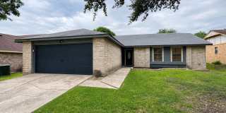 Spacious 3-bedroom, 2-bath rental offering 1,580 square feet in Schertz! Gallery 1