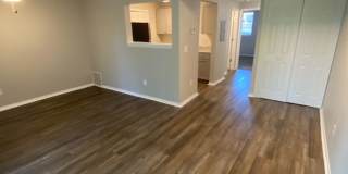 River Walk Apartments Gallery 92