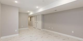 1724 N MARSHALL Street Gallery 18
