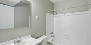 Creekside Meadows Apartment Gallery 9