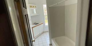 4 bedroom 2 full bath House Gallery 13