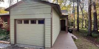 1702 Beechwood Circle N - 2Bedroom/2bath Newly Renovated Townhome Gallery 1