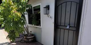 Renovated 2 Bed / 1 Bath Gallery 1