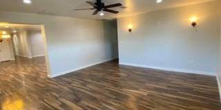 1011 W Northern Avenue Gallery 6