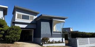 Spacious Westlake Home Gallery 1