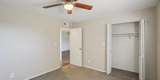 Mission Manor Apartments Gallery 19