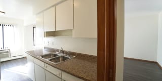 Como Court Gallery 15