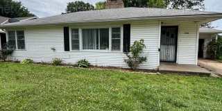 Three bed one bath available now! Gallery 1