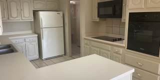 379 Englewood Dr Gallery 6