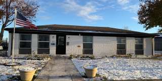 Bellagio West Living I Gallery 1