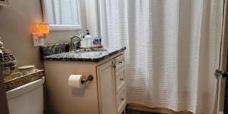 352 Chandler St Gallery 11