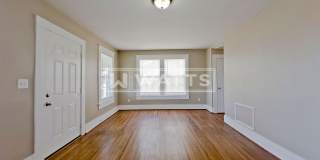3 Bedroom House in Eastlake Community Gallery 5