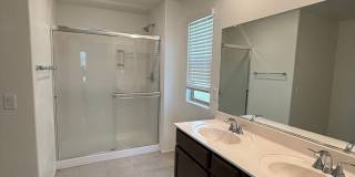 Modern 3-Bedroom Home Built in 2023 – Prime Tucson Location Gallery 27