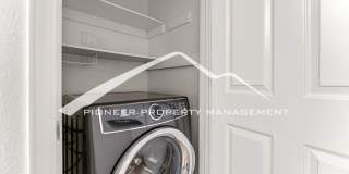 Gorgeous Condo with Washer/Dryer and Central AC Gallery 19