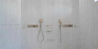 1045 W 47th Ct Gallery 21