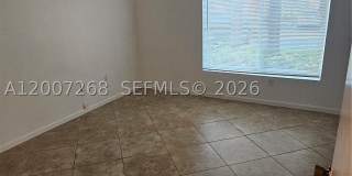 815 W Boynton Beach Blvd Gallery 21