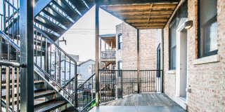 Stylish Bronzeville 2BR with Parking, Storage & Modern Finishes Gallery 13