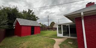 Welcome to this inviting 3-bedroom, 2-bathroom home in the heart of Cleburne, perfectly suited for families seeking comfort and convenience. Gallery 4