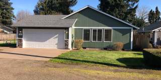 Updated 3 bedroom 2 bath house in Eugene! $500 OFF YOUR FIRST MONTH'S RENT! Gallery 1