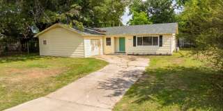 FREE MONTH RENT! Freshly Updated 3 Bedroom House Gallery 1