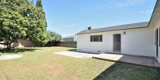 3 Bedroom 2 bath Home, 2 Car garage, Air Conditioned Gallery 17