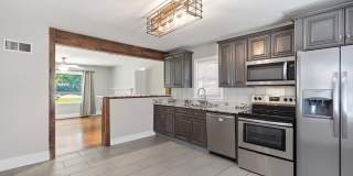 Move-in Ready 3 Bedroom Ranch Home in Eastway Park Gallery 16