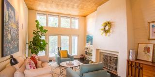 4 Bed 3.5 Bath Carolyn Heights Home W/Stunning Finishes & Ideal Outdoor Space!  Option for Early June or Early July move in! Gallery 10
