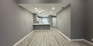 Renovated 2/2 Villa with Fenced in Backyard Gallery 3